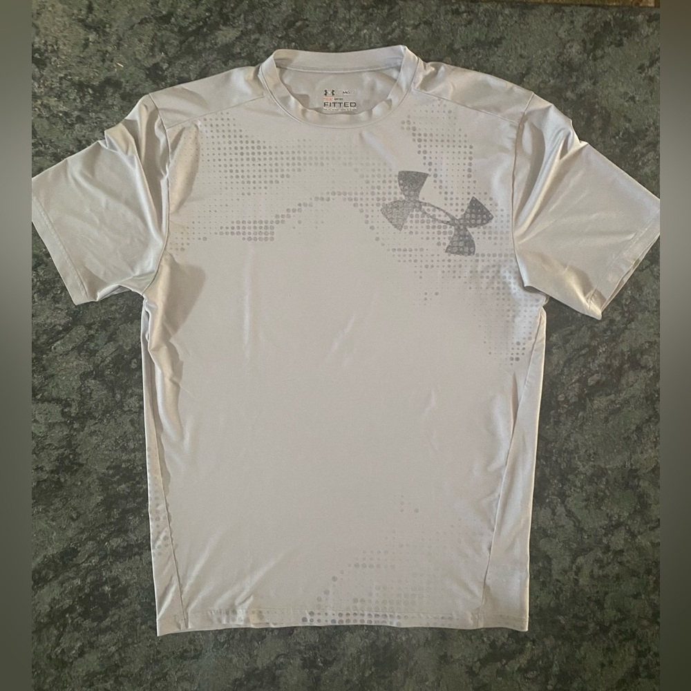Under Armour men’s performance T-shirt, size M